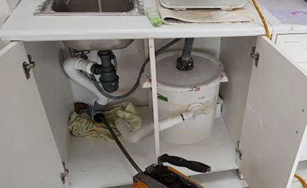 Udrażnianie rur od zlewu – zdjęcie 3